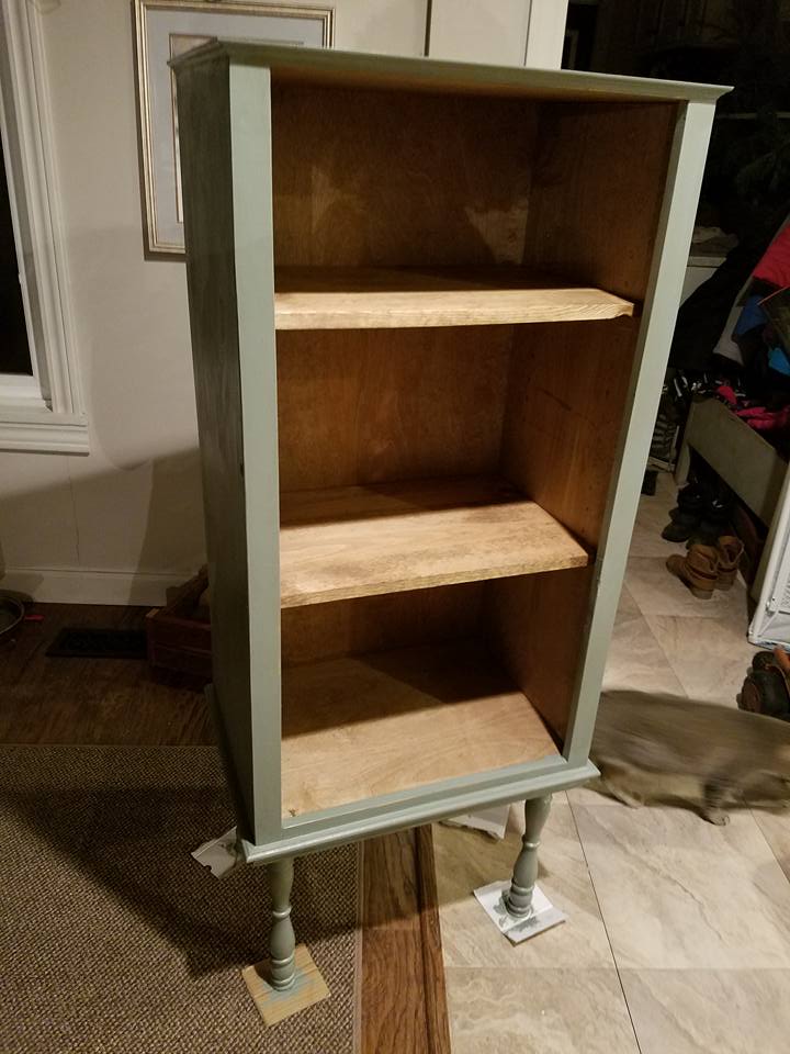Free Woodworking Plans - Vintage Style Jelly Cabinet