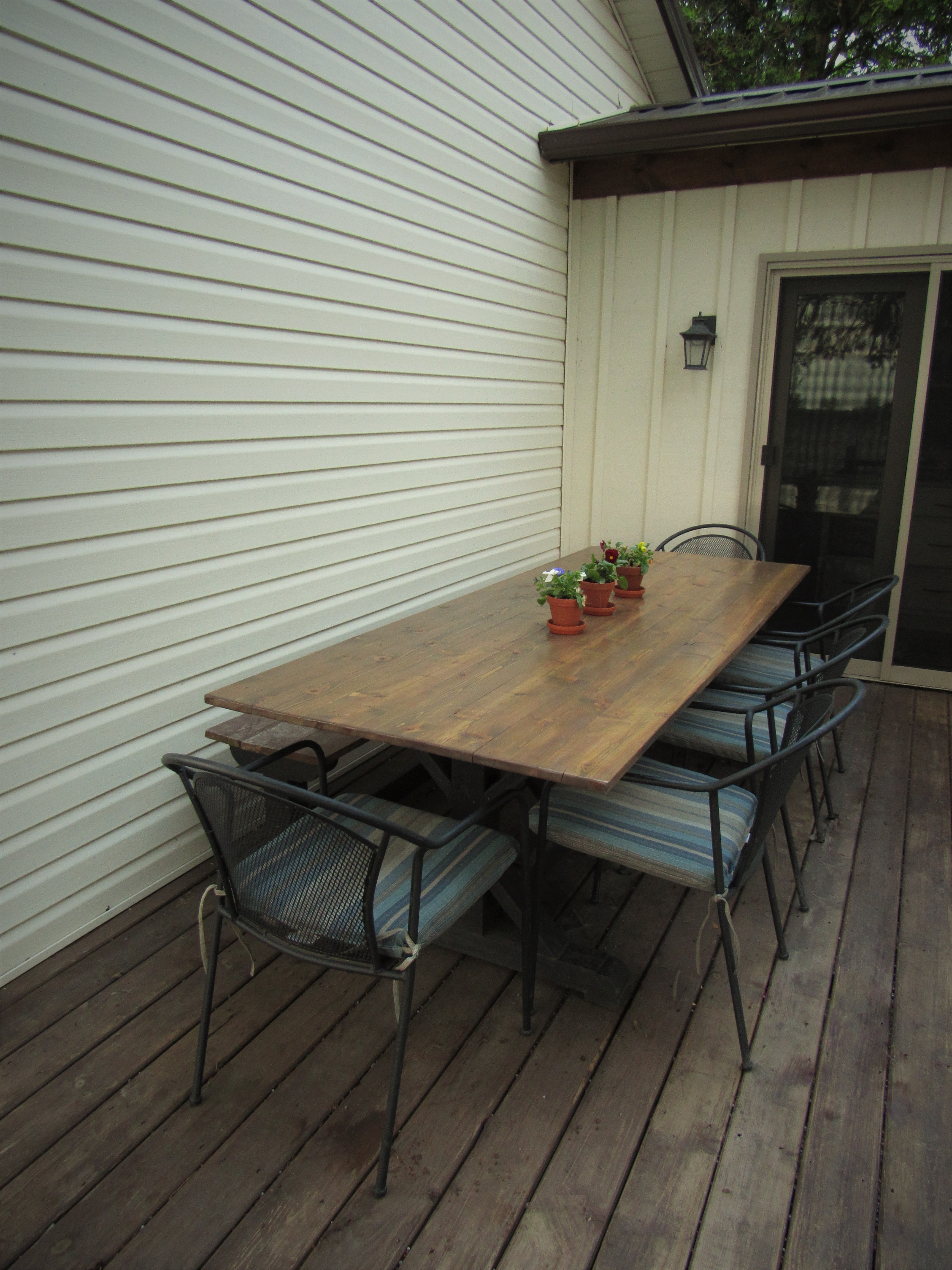 outdoor trestle table